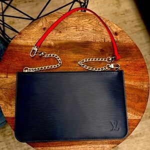 Authentic Unused LV Louis Vuitton Pouch in Navy EPI